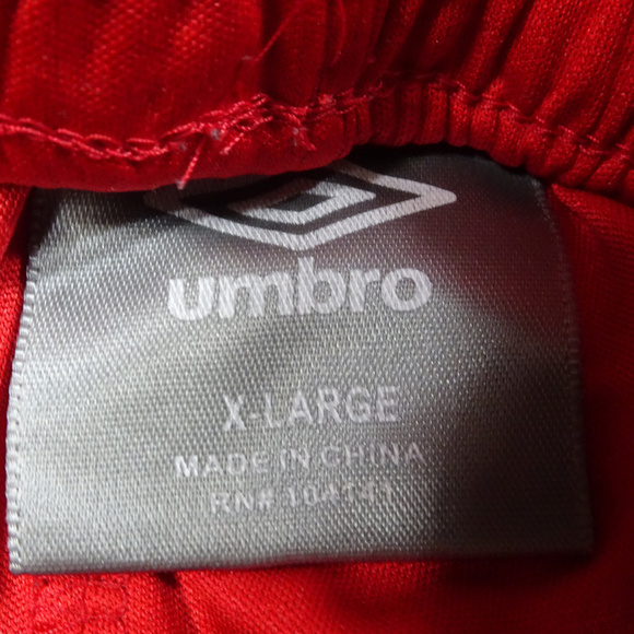 Umbro Shorts Red/Black Tie String X-Large - Picture 5 of 6